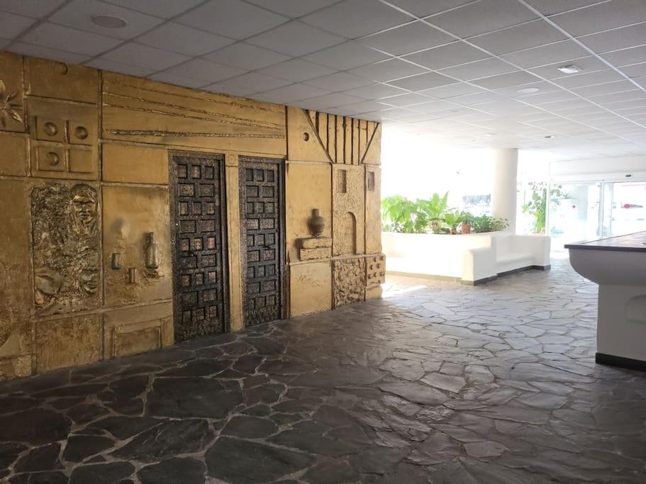 Superbe Apartement En Residence Avec Piscine Roses Exteriér fotografie